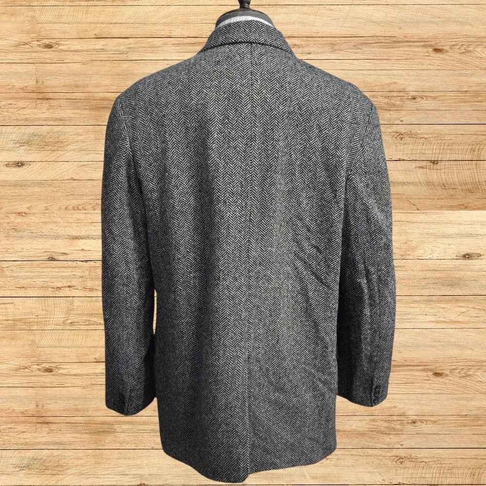 Banana Republic Mens Large Sport Coat Gray Herringbone Tweed Wool 3 Button